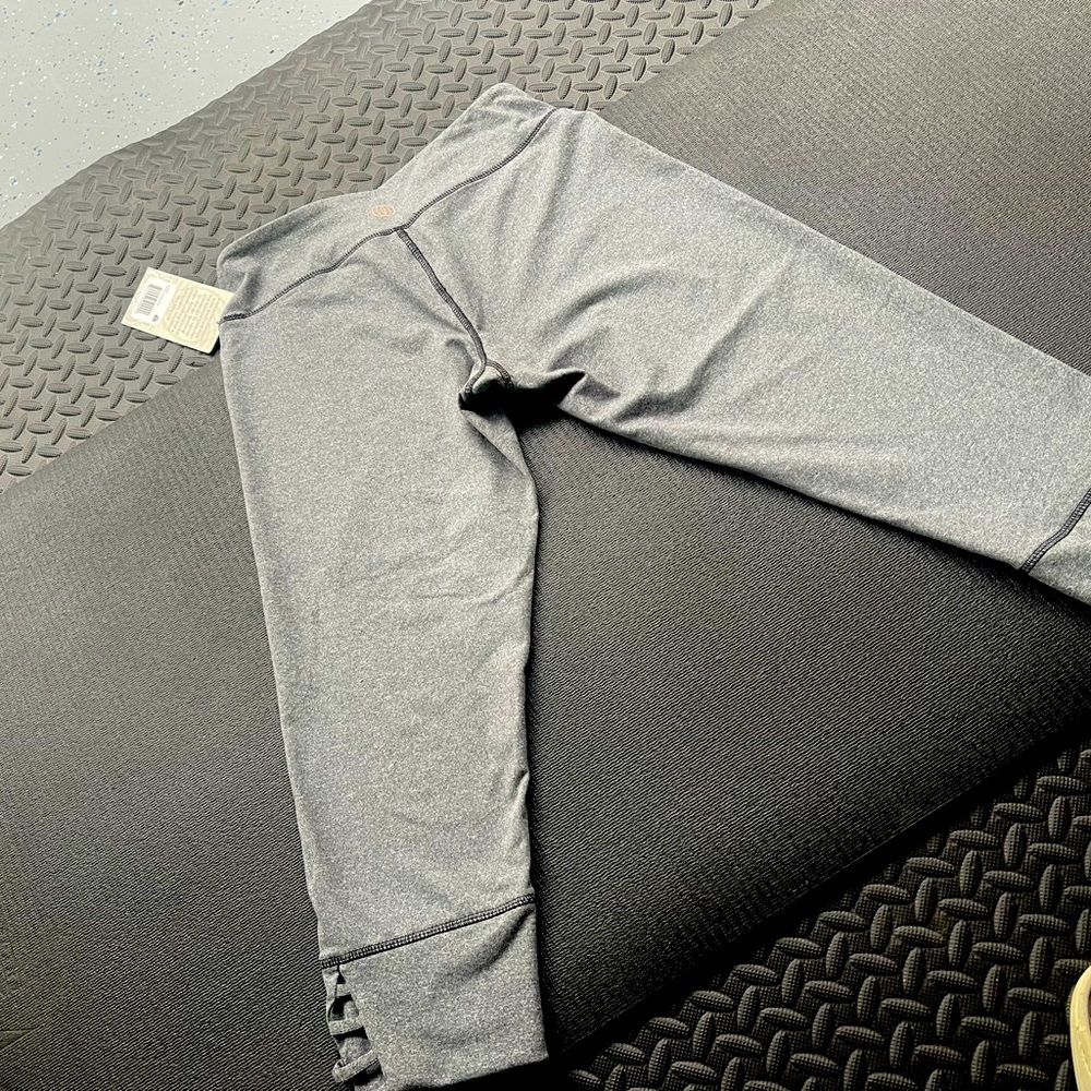 Brand new with tags yoga crops